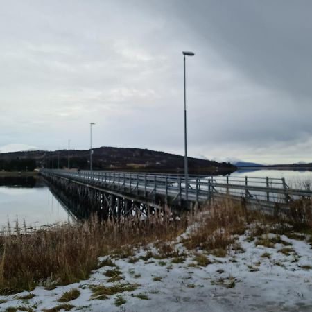 Вилла Great House With Amazing Location!!Sea & Mountain View! Kvaloya Экстерьер фото