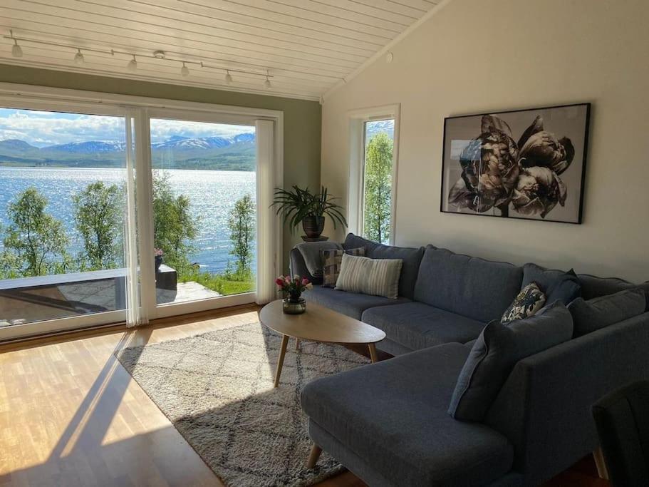 Вилла Great House With Amazing Location!!Sea & Mountain View! Kvaloya Экстерьер фото